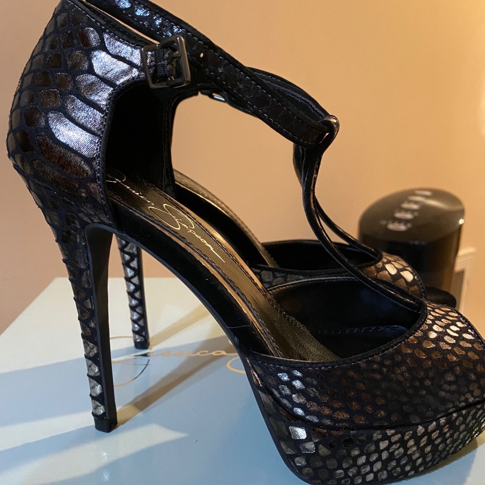 Jessica Simpson platform heels